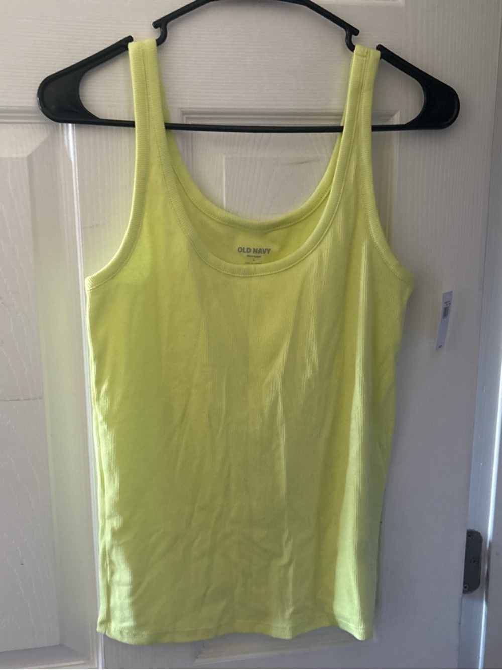 Old Navy Women's Neon Yellow Tank Top - Scoop Neck Sleeveless